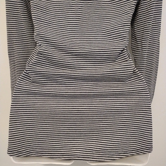 Old Navy - Striped Long Sleeves Tee - Picture 8 of 12